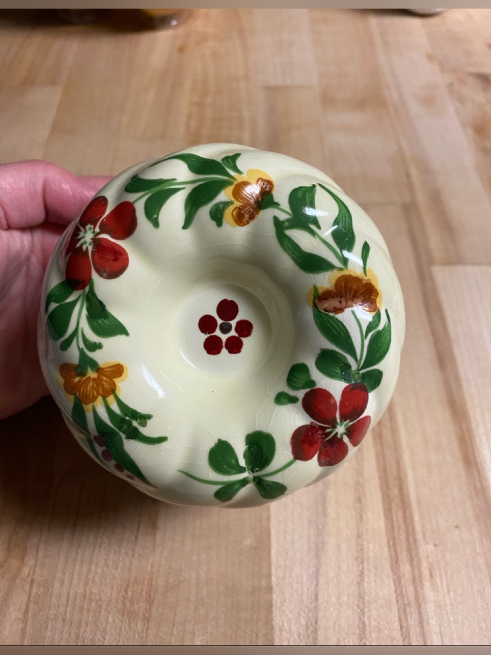 Tele flora Cream Floral Hand-Painted Decorative mold made in Portugal